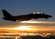 雷火电竞简介-冰与火之歌，当国家德比之夜遇见杰伦格林，两个世界的一场统治级交响