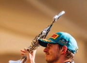 雷火电竞网址-梅赛德斯碾压红牛二队，诺里斯统治全场的简单介绍